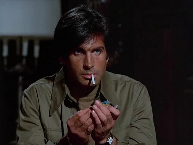 Коломбо горе от ума. Коломбо: горе от ума фильм 1975. Джордж гамильтон коломбо горе от ума. Джордж гамильтон коломбо 91. Коломбо горе от ума.