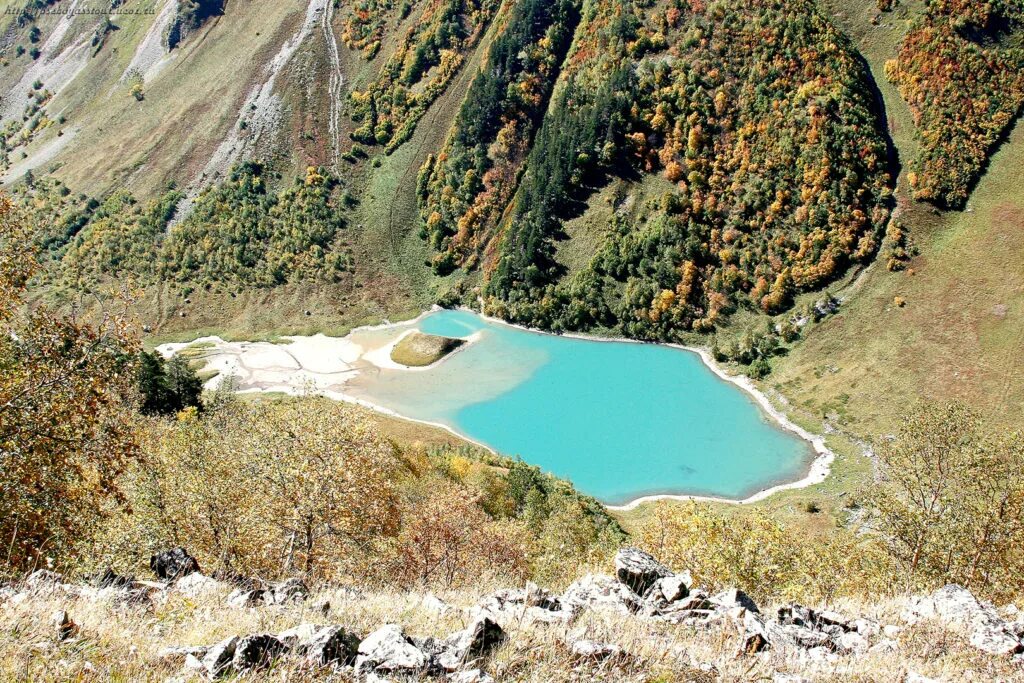 Пхия источники карачаево черкесская. Пхия источники карачаево черкесская. Источники карачаево черкесии. Пхия карачаево черкесская кислые. Рожкао кислые источники.