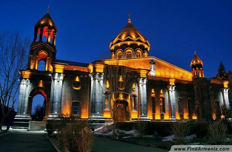 Гюмри время. Церковь святого акоба гюмри. церковь святой богородицы (гюмри). церковь в гюмри семь ран. церковь святого всеспасителя гюмри.