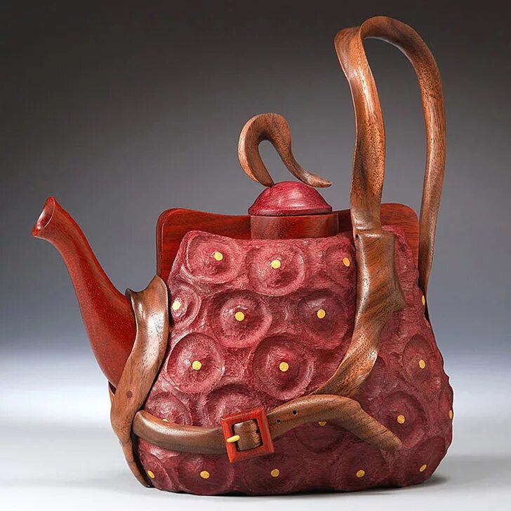 Натюрморт с необычными предметами. Необыкновенные предметы. Необыкновенные предметы. Изделия из дерева. Необыкновенные предметы.