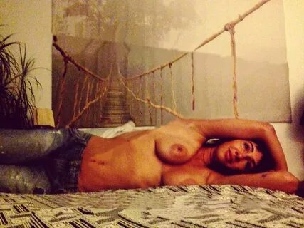 Jackie Cruz naked tits on leaked pic.
