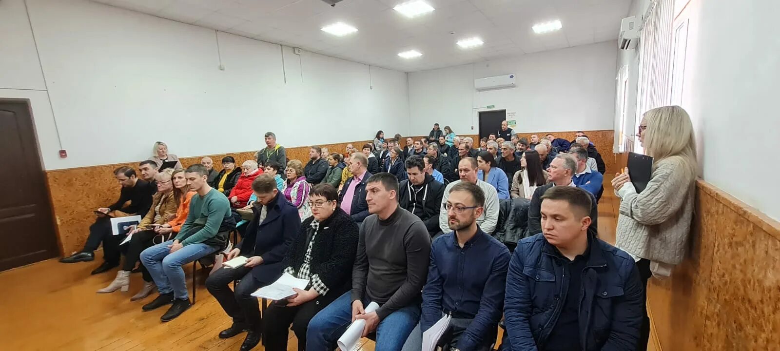 Акт о нарушениях на выборах. Голосование на выборах. Депутаты избирательного участка. Жалоба на уик на выборах. Выборы фото.