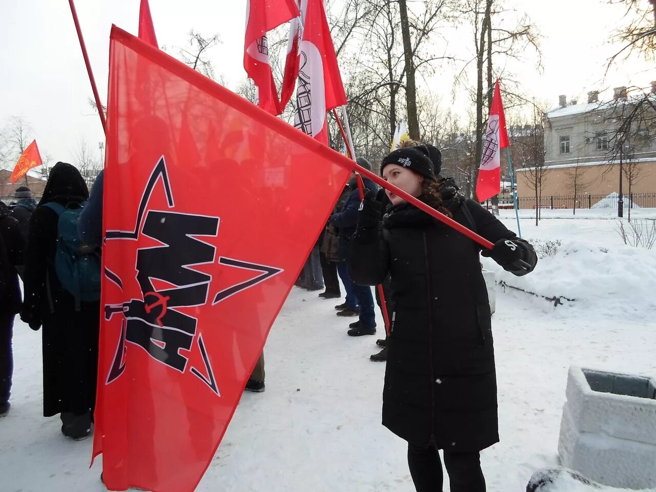 Организация коммунистической молодежи. АКМ («Авангард красной молодежи»). Вангард красной молодёжи. Молодежное движение Авангард красной молодежи. АКМ Молодежная организация.