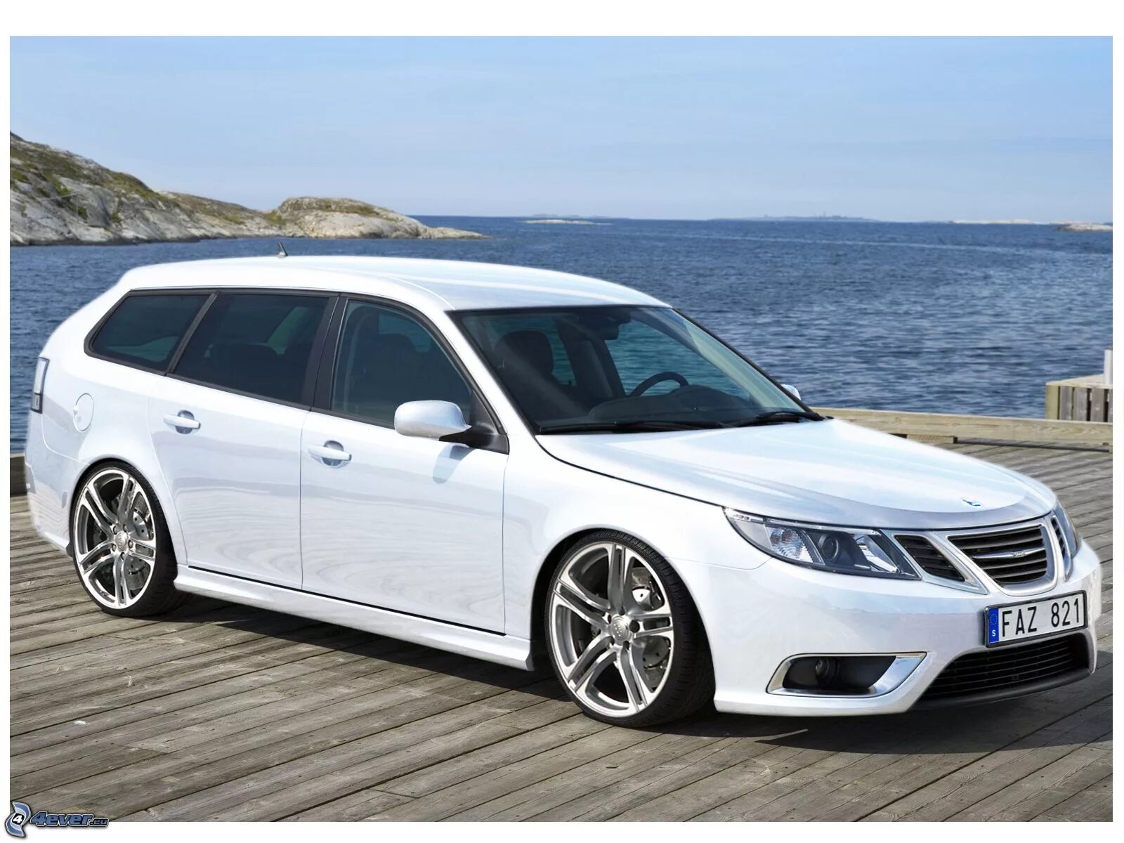 9 003. Saab 9-3 универсал. Saab 9-3 2007 универсал. Сааб 9-3 универсал белый. Saab 9-3 Aero универсал.