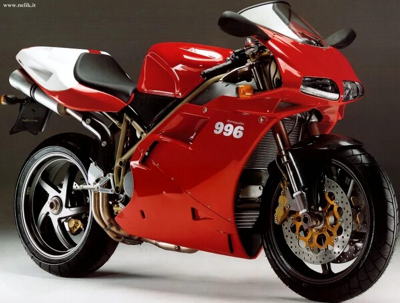 Какие модели мотоциклов. Ducati 996. Мотоцикл Дукати 1990. Мотоцикл Дукати литровый. Ducati 125 спортбайк.