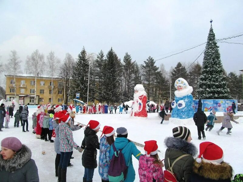 Погода кемеровская область мыски на 10 дней. Горка в Мысках. Люблю Мыски в новый год.