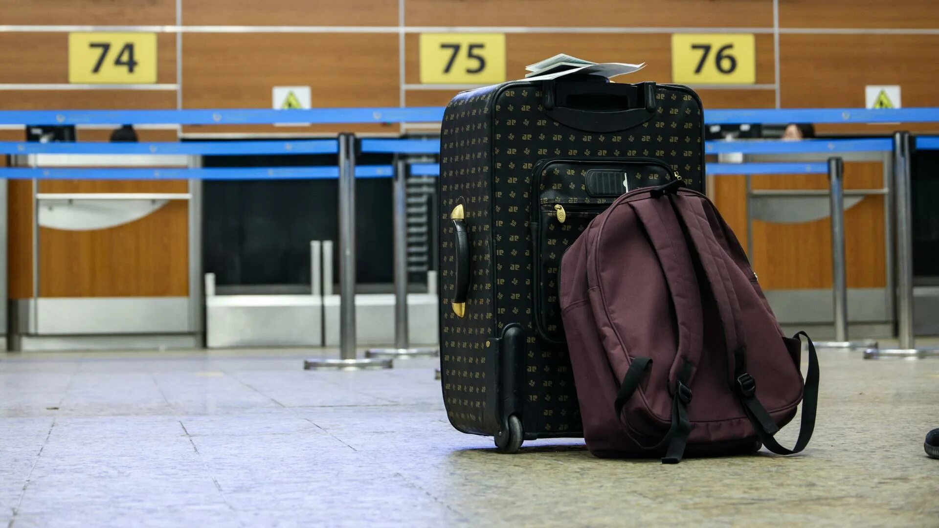 Аэропорт закрыт. Закрытый аэропорт. Закрылся аэропорт. Закрылся аэропорт. Закрылся аэропорт.