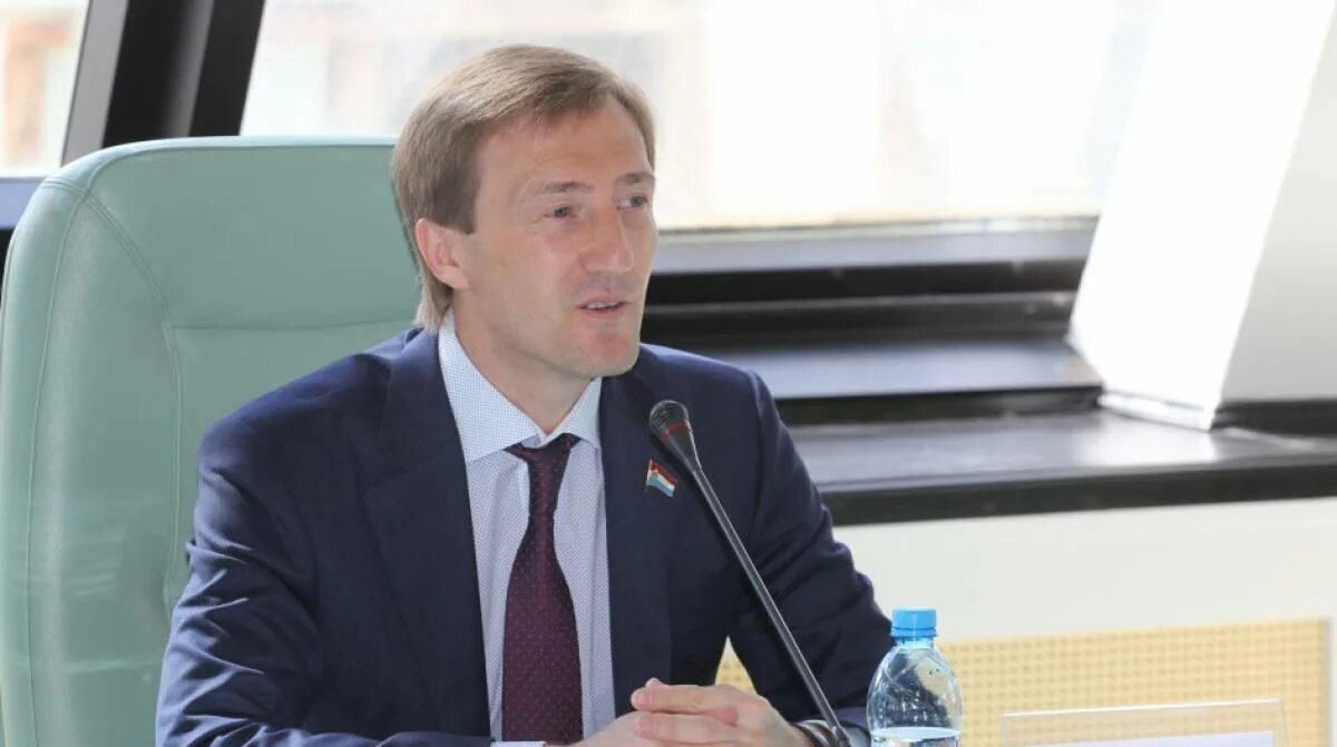 Депутат живайкин самара. Депутат живайкин самара. Депутат живайкин самара. Живайкин самара депутат. Депутат самарской губернской думы живайкин.