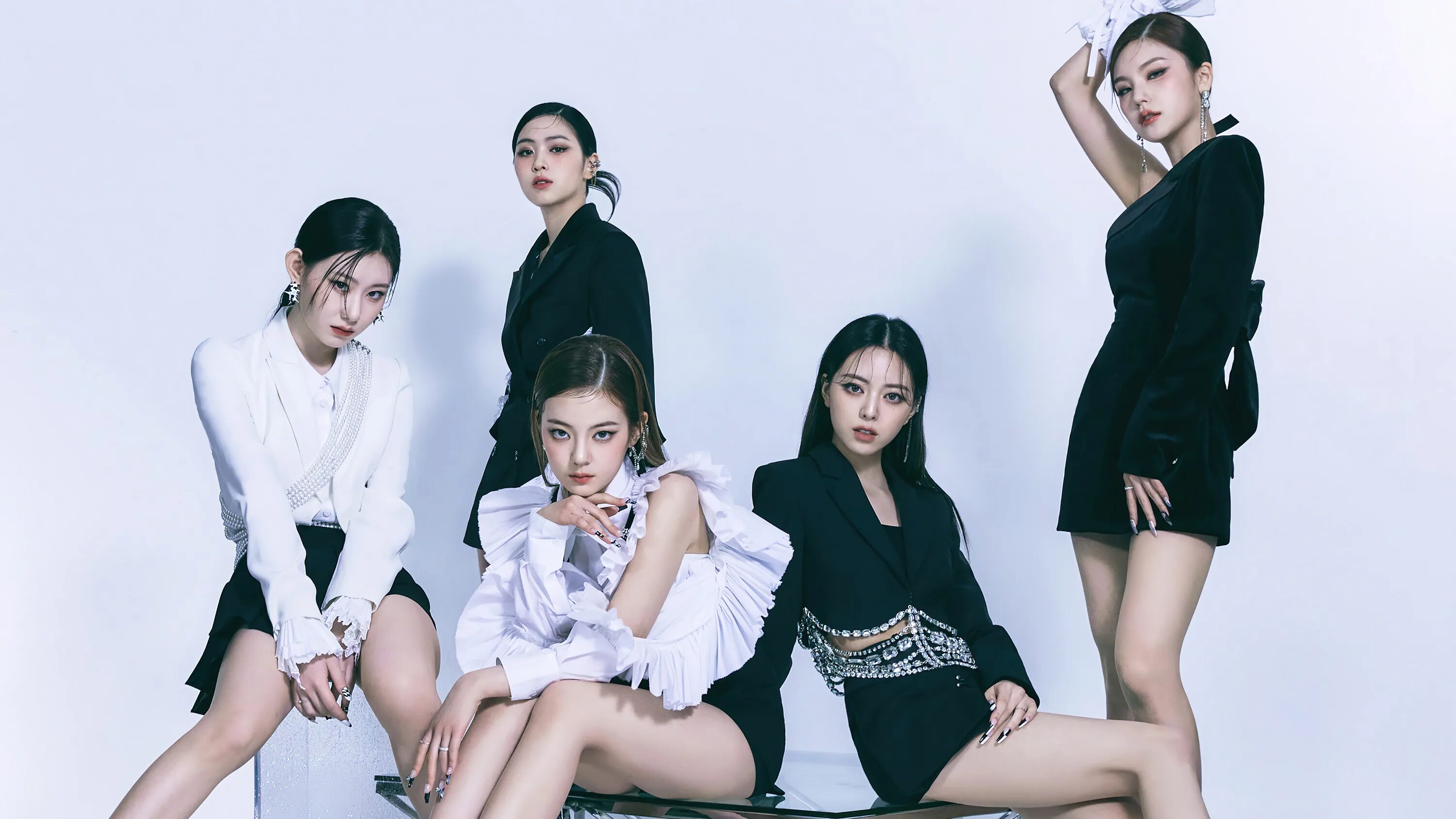 Группа Itzy 2022. Группа Itzy. Checkmate группа k Pop. Itzy kpop.