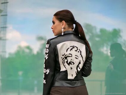 Кожаная куртка косуха с аппликацией Мэрилин Монро в интернет-магазине Ярмарка Ма