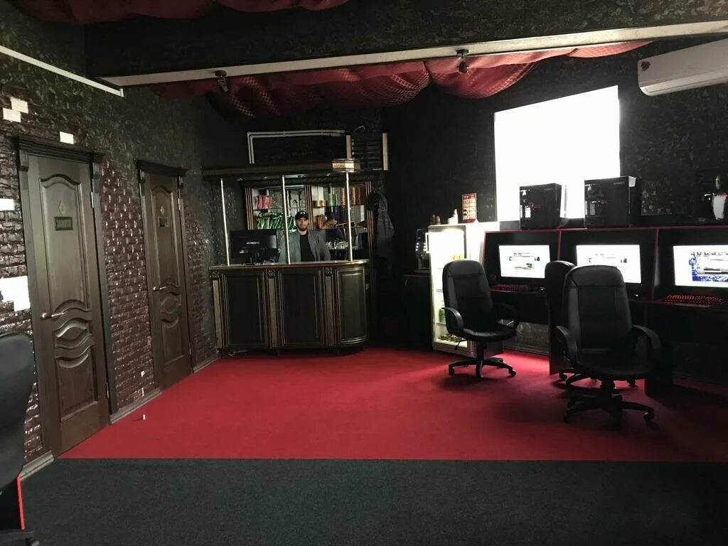 тренажерный зал гладиатор хасавюрт. хасавюрт клуб. стадион спартак хасавюрт. игровой стол для компьютерного клуба. улица заречная в хасавюрт.