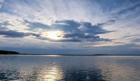 Край водохранилище