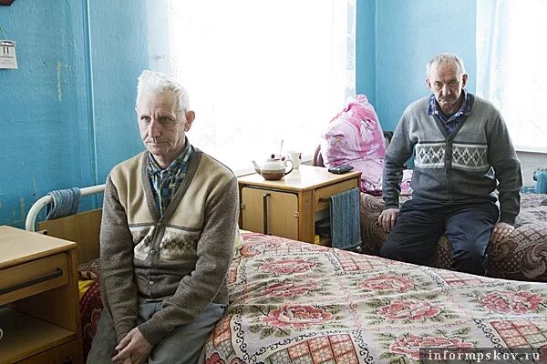 Прогноз погоды новоселье стругокрасненского. Новосельская школа стругокрасненский. Плюсская районная больница. Стругокрасненская школа. Новосельская школа стругокрасненский.