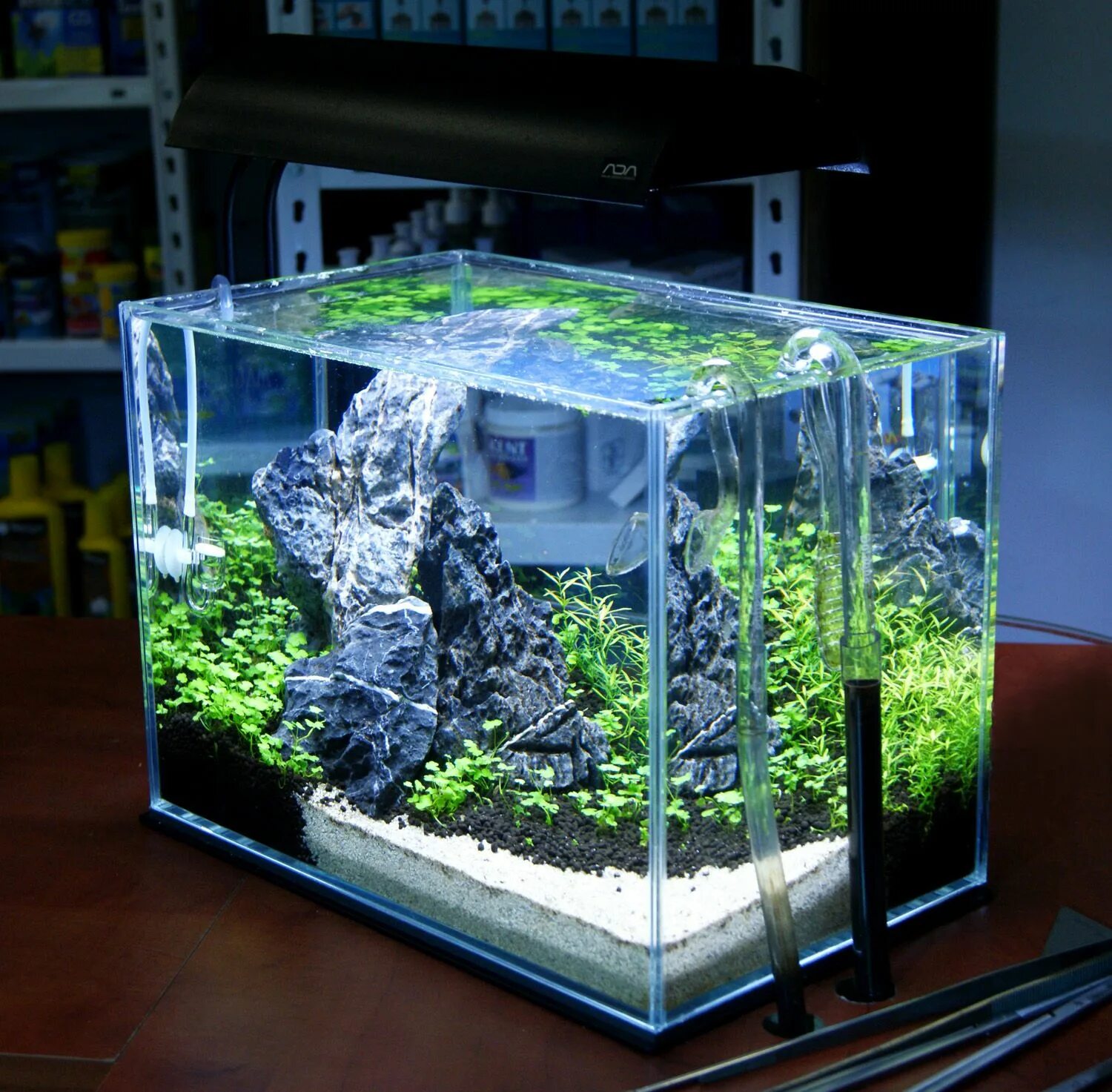 Nano cube