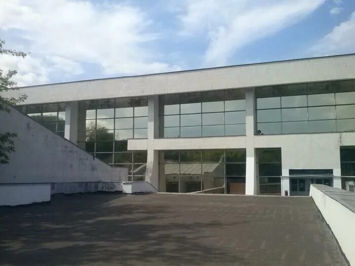 Фасады ленинградское шоссе. Спортех кинотеатр. Спортивный центр цск вмф. Торговый центр ленинградское шоссе 25. 25.