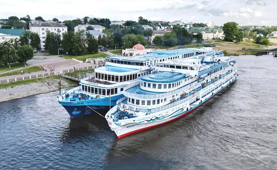 кострома теплоход порт. круиз на теплоходе из костромы. круиз на теплоходе из костромы. круиз на теплоходе из костромы. теплоход александр радищев фото.