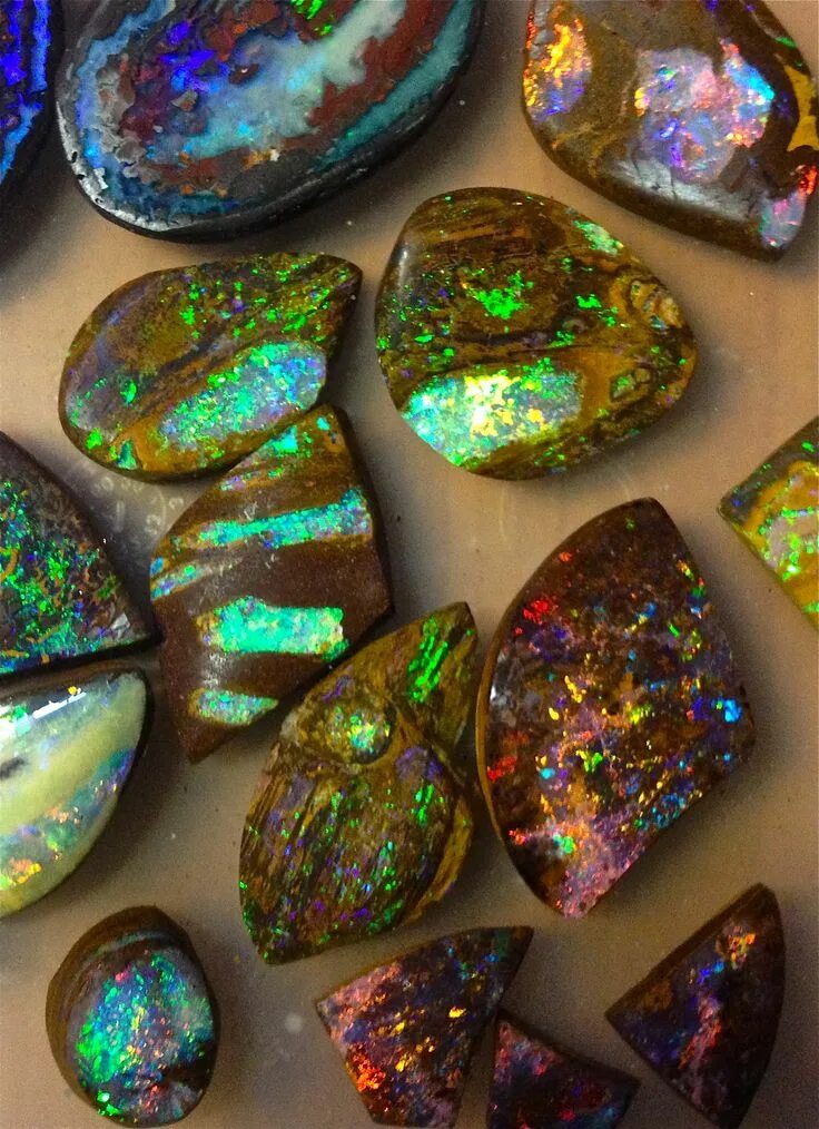 Ортоклаз адуляр. Красивые камни. Камни для виски. Cool stone. Moonstone камень.