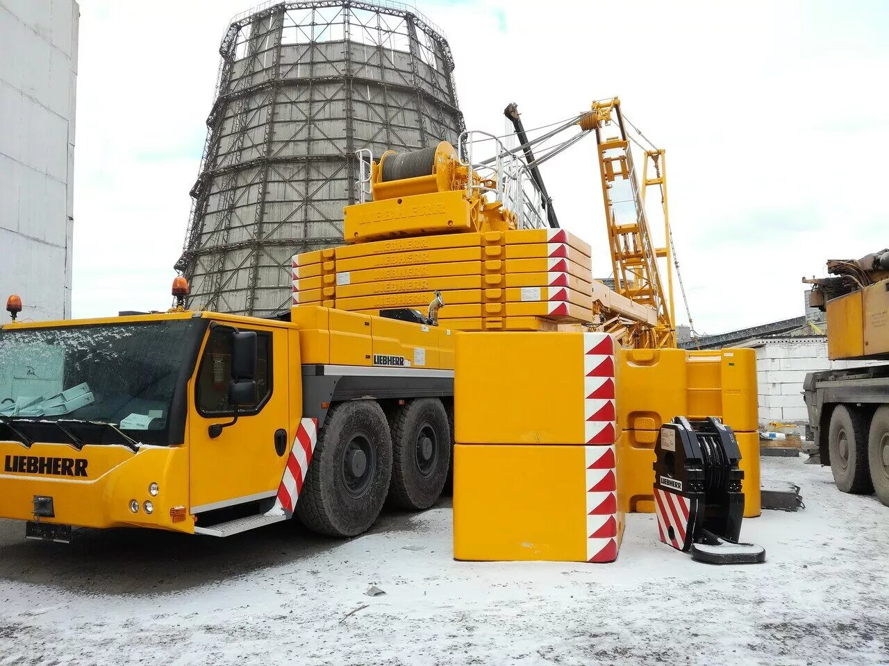 Белаз-75710 самосвал. Карьерный (технологический) самосвал тонар-7501. Автосамосвал белаз 75131. Белаз 75131 ( 130т). Карьерный самосвал белаз-75710.