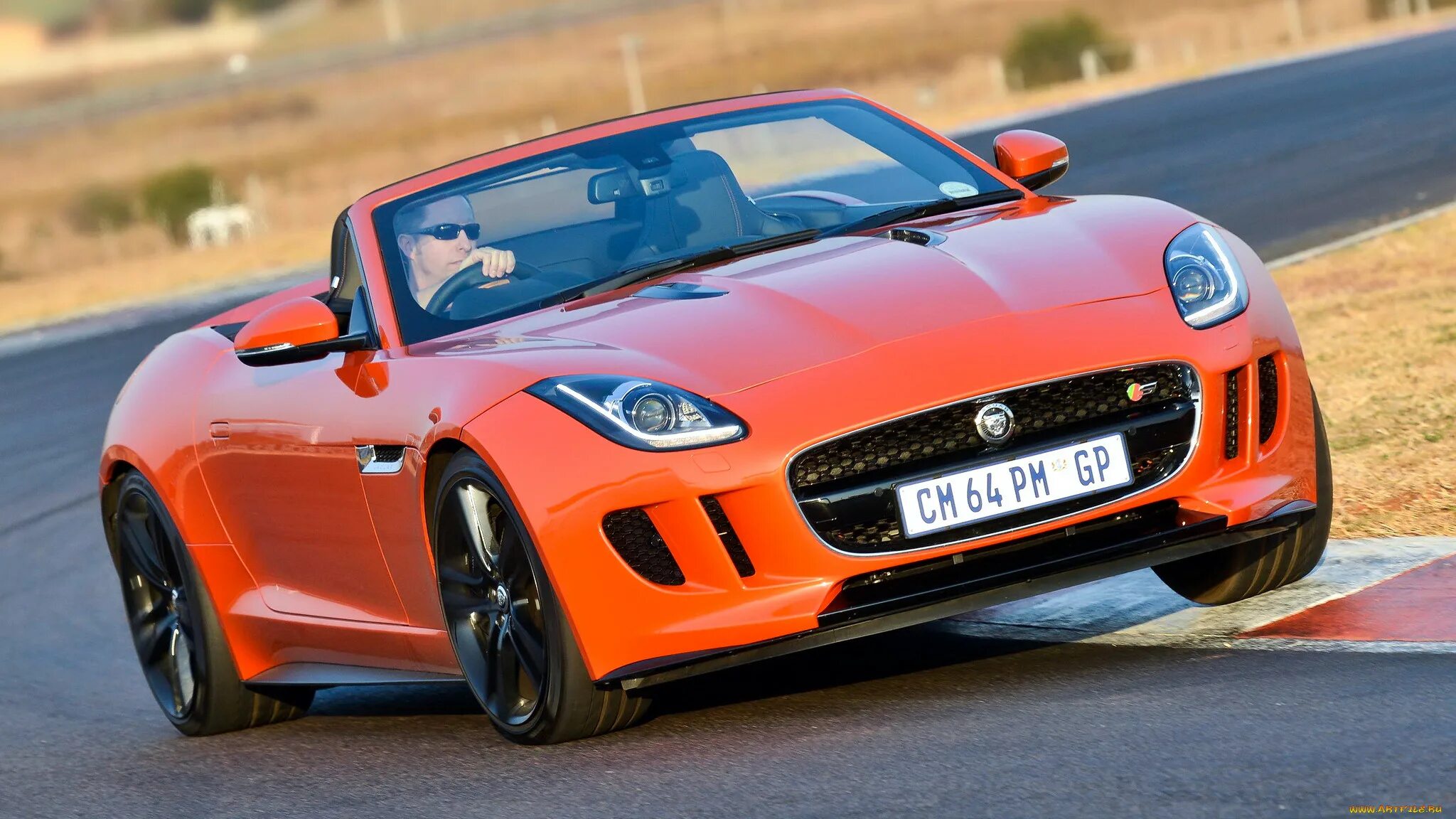 Jaguar f-Type v8. Ягуар f Type v8. Jaguar f-Type 2013. Jaguar f-Type оранжевый кабриолет старый.