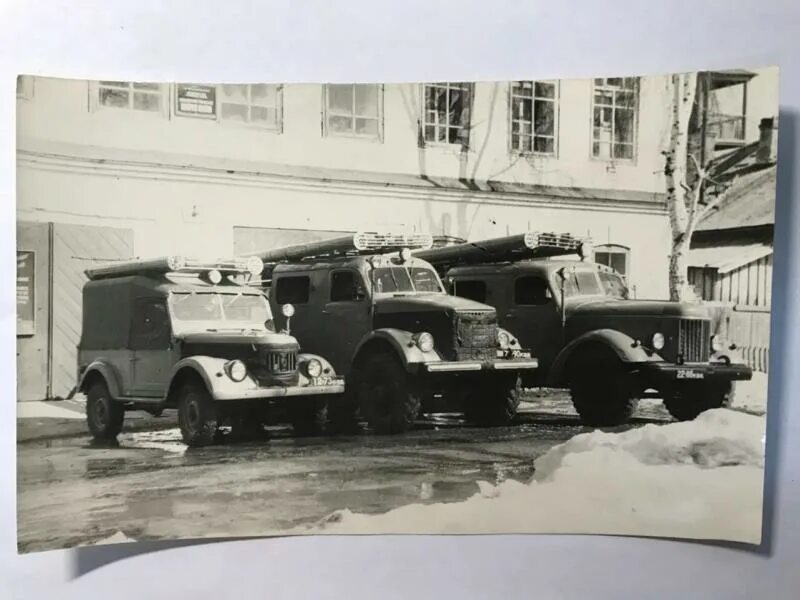 Пожарные автомобили 1966 год. История пожарной охраны Свердловской области. Пожарная охрана 1995 год. Начальник пожарной части в 1980 году г Малмыж. К выезду готов