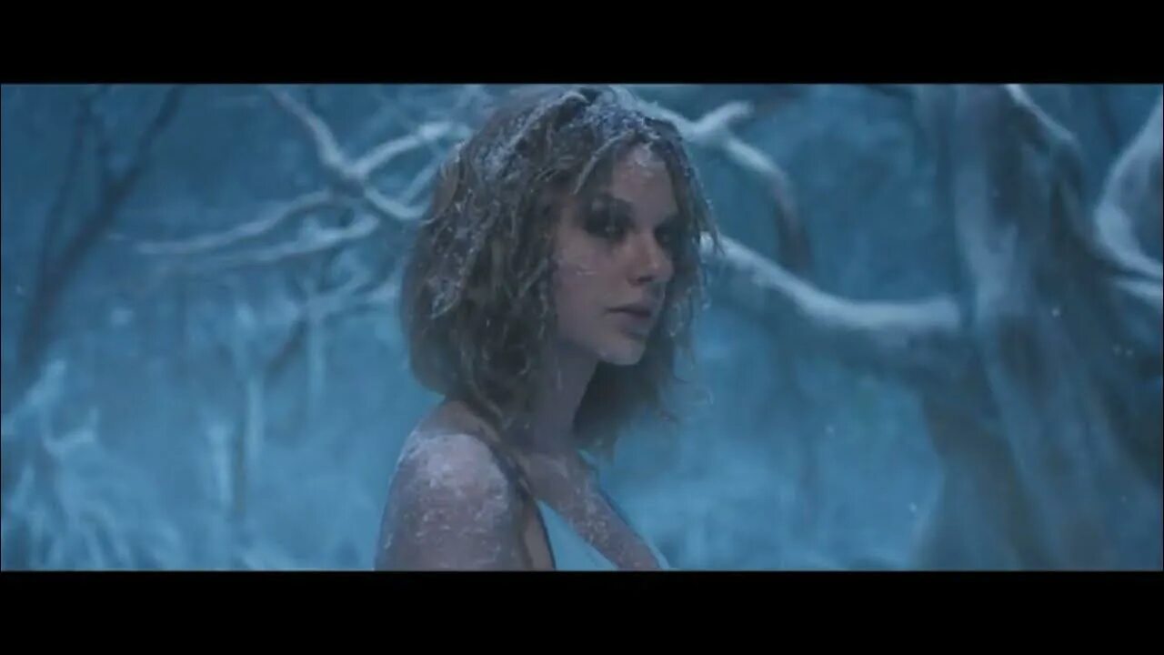 The woods swift. Рейчел херд-вуд. призрак красной реки. taylor swift out of the woods клип. рейчел херд-вуд 2006.