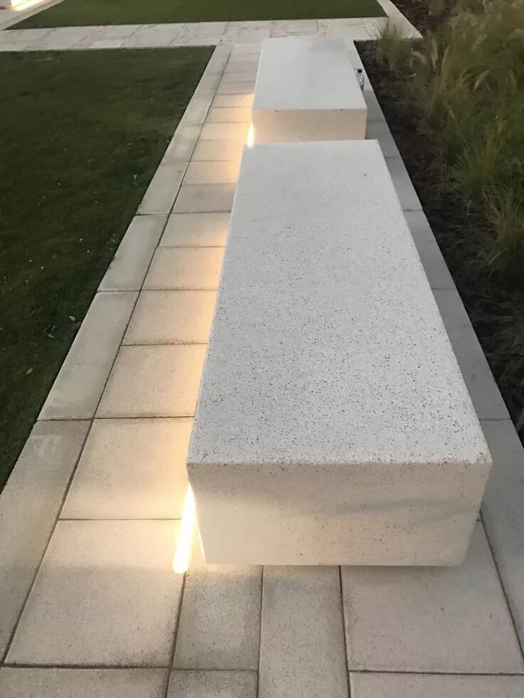 Concrete light. Бетон в благоустройстве. Бетонные изделия для благоустройства. Скамья из бетона. Изделия из бетона для парка.