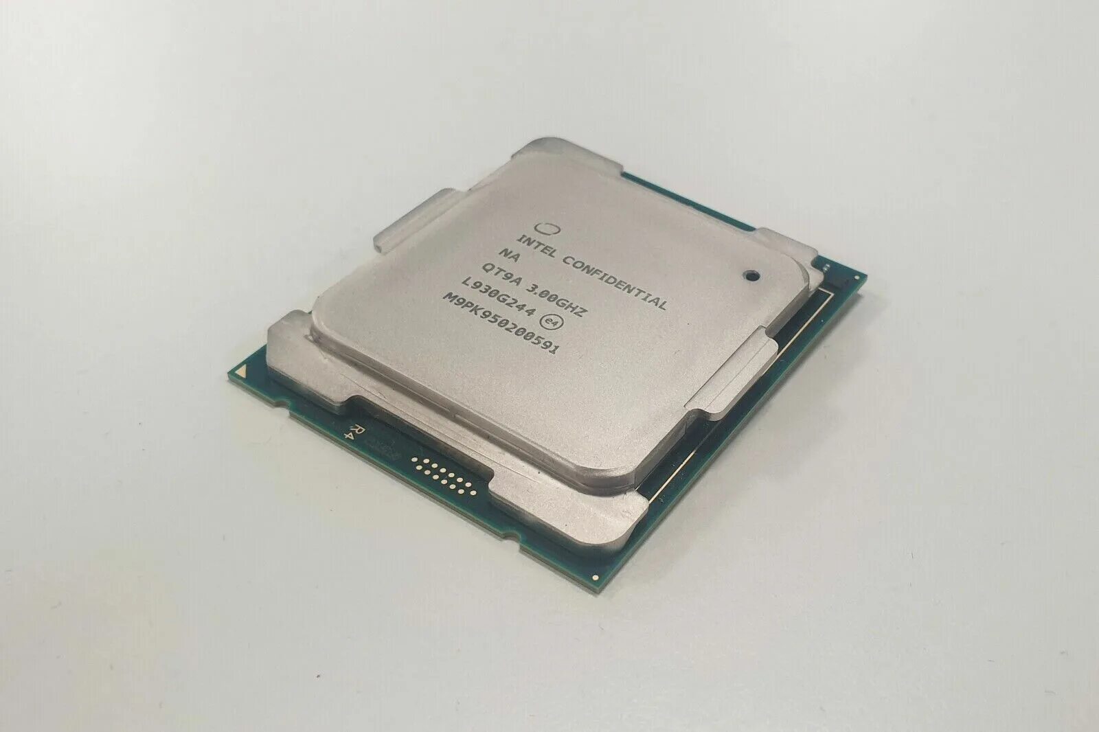 Intel core i9-10900k. Процессор intel core i9-10900k. Intel core i9-11900k. Размер процессора intel core i9. Core i5 9600kf.