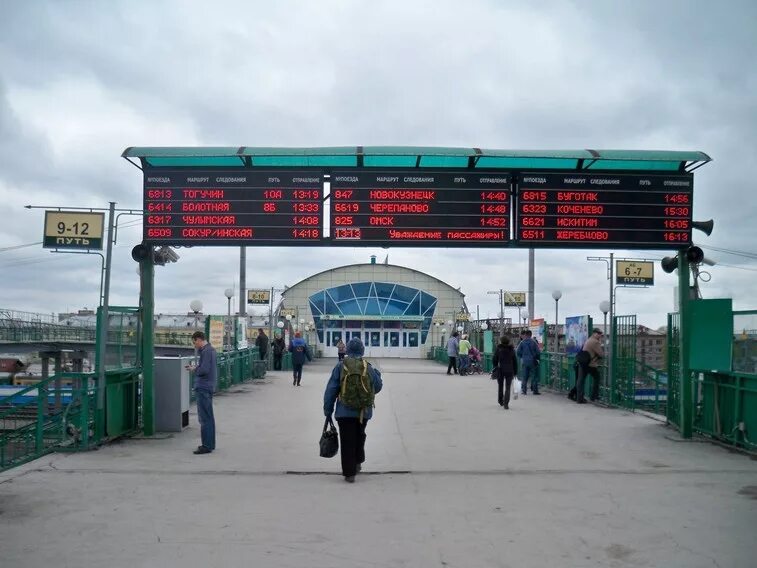 Вокзал пригородных электричек Новосибирск. Станция Новосибирск-главный Новосибирск электричка. Станция Коченево. Новосибирск главный Каргат.