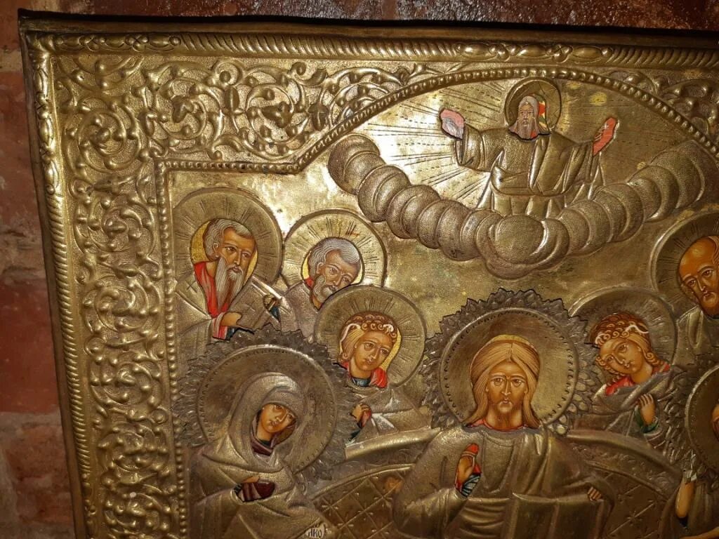 Оклады 18 век. Икона оклад серебро. Иконы 18 века золочение. Иконы 1850 г. Икона господь вседержитель в окладе 19 век.