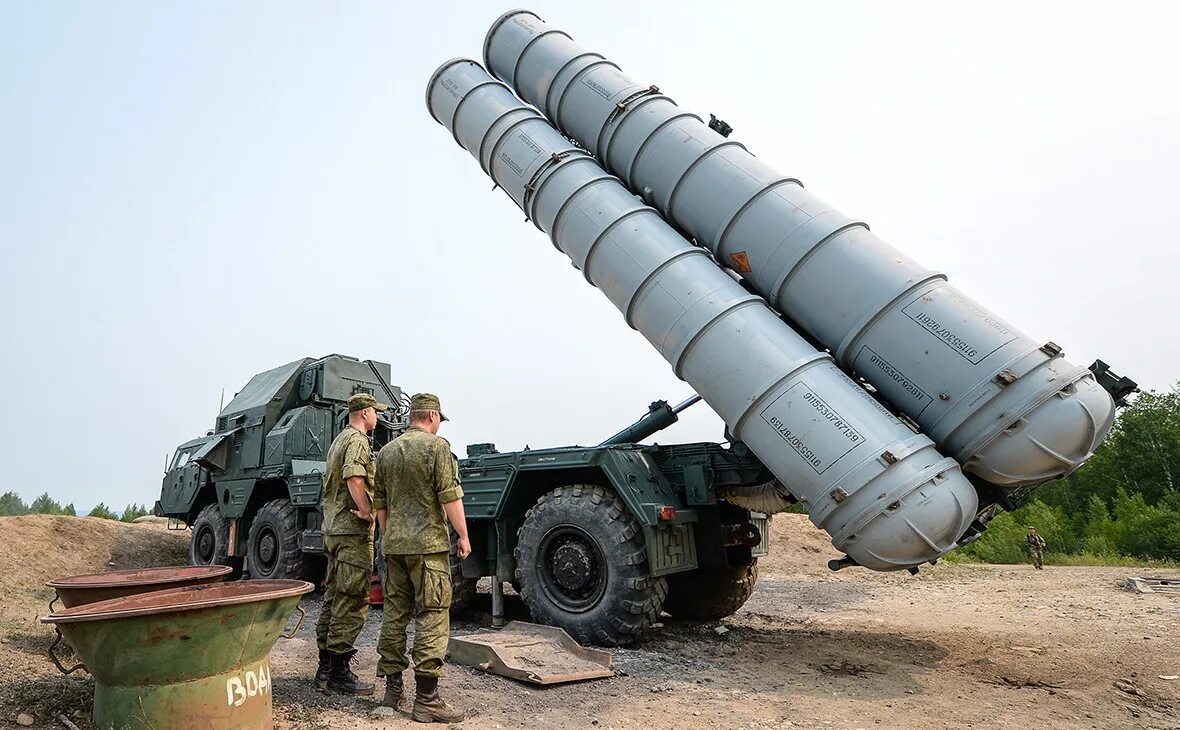Военные проверили надежность системы ПВО столицы и Подмосковья - Российская газе
