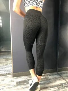 Легинсы черные леопардовые Super Leggin black leo 78.