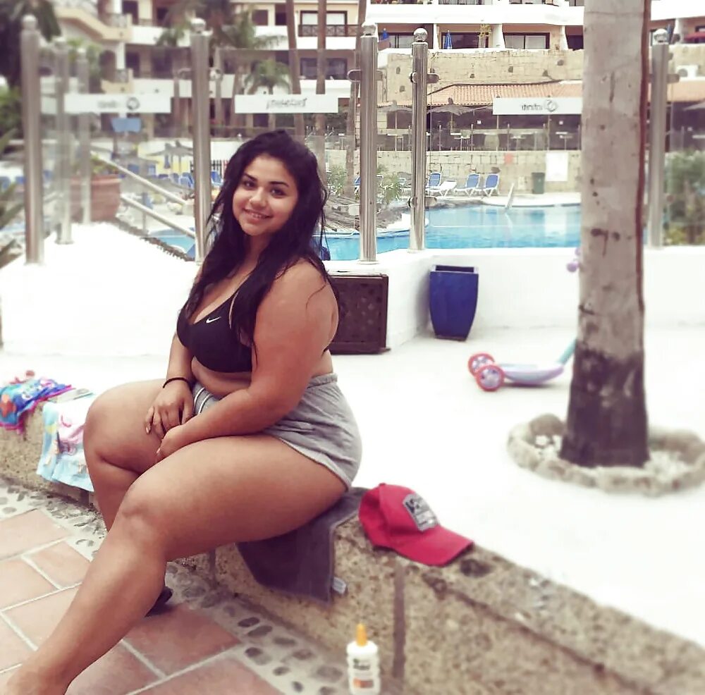 Fat thick girl. Чубби герлфренд. diana sirokai. диана сирокай fat. диана сирокай 2022.