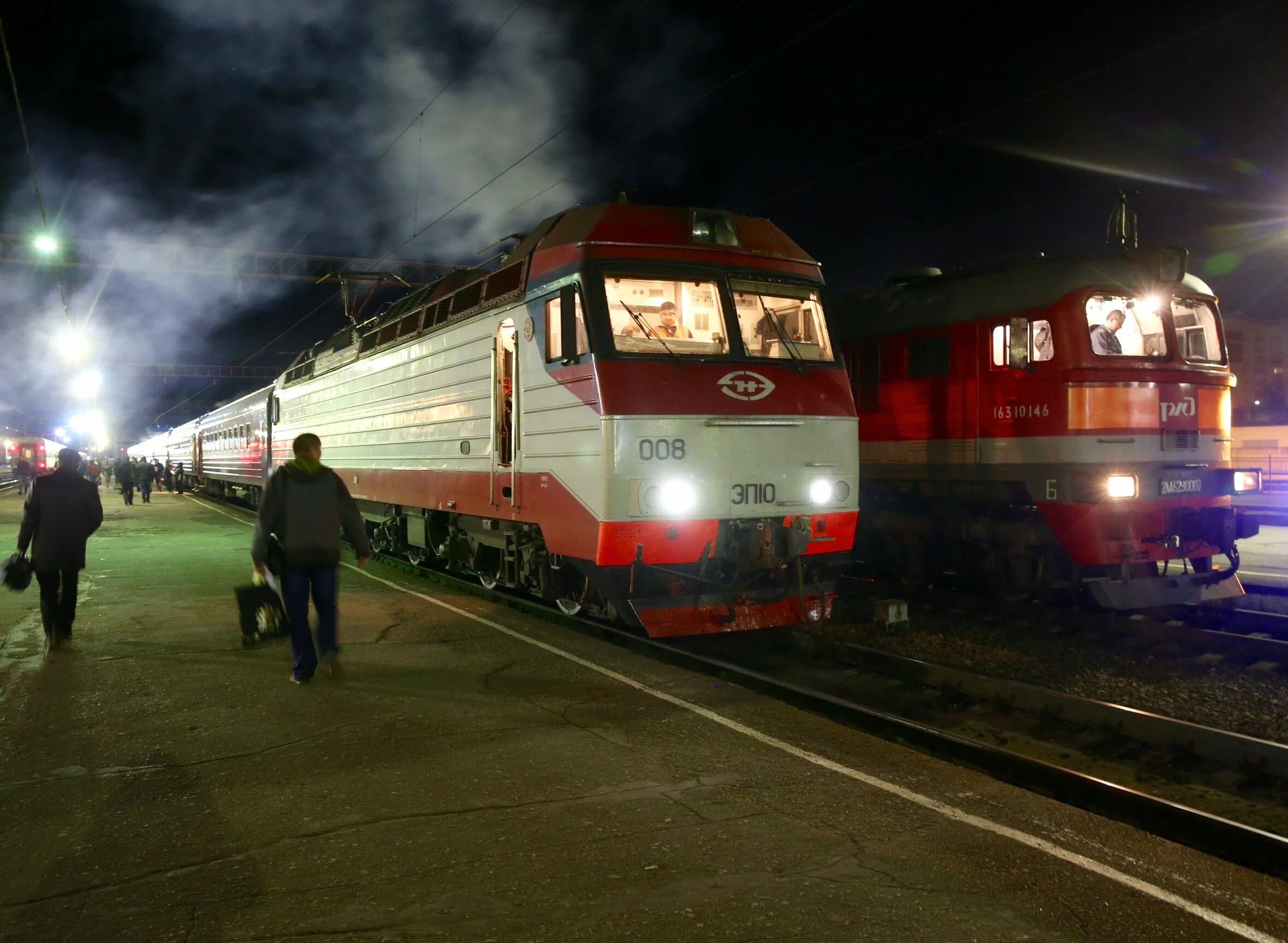 Москва брянск поезд вокзал. Москва брянск поезд вокзал. Москва брянск ночью. Москва брянск поезд вокзал. Расписание электричек с киевского вокзала на брянск.