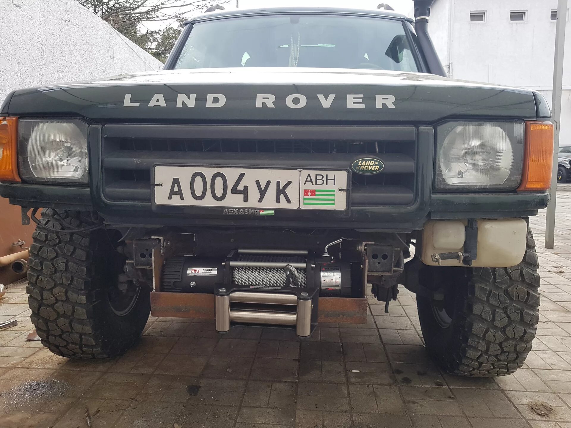 Дискавери бампер. Силовой передний бампер дискавери 2. land rover discovery 2 бампер. силовой бампер дискавери 2. силовой бампер на ленд ровер дискавери 3.