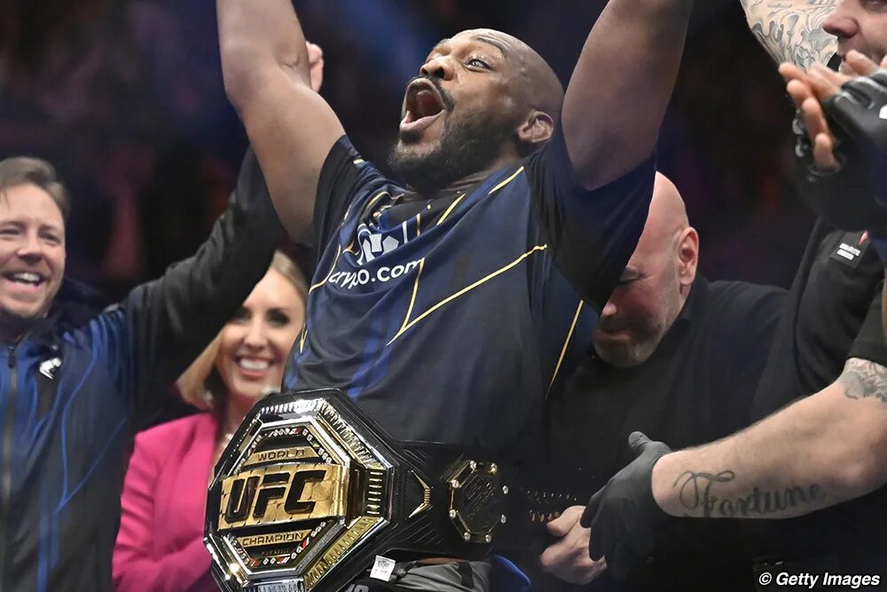 Кто победит джонса. Джон джонс савейдж. Джон джонс сирил ган ufc 285. Даниэль кормье джон джонс. Доминик рейес боец.