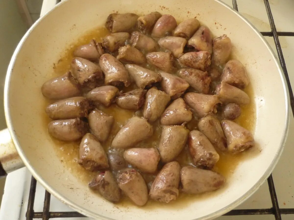 Куриные сердечки. Кируми сердечко. Куриные сердечки. Как приготовить сердечки вкусно и просто куриные. Куриные сердечки готовые.