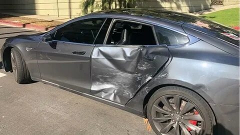 Во сне попали в аварию на машине