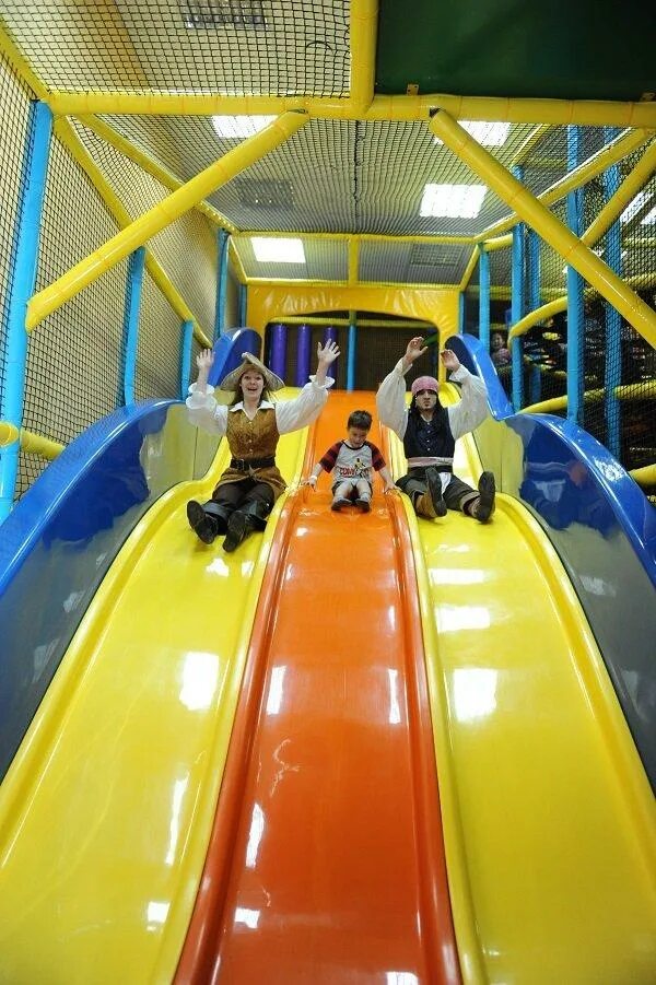 Супер кид иркутск улица сергеева 3. Развлекательный центр для детей иркутск. Джем молл иркутск игровая комната. Развлечения в иркутске для детей. Цпкио иркутск аттракционы.