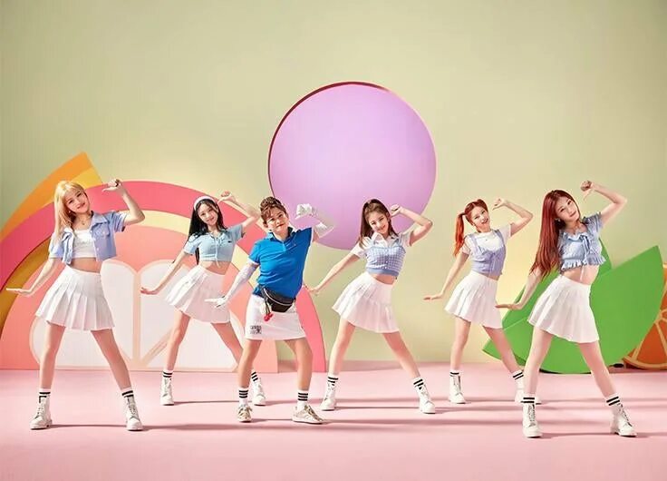 Itzy break. Itzy break ice. коллаб jyp. ryujin break ice. группа itzy раскраска cheareng.