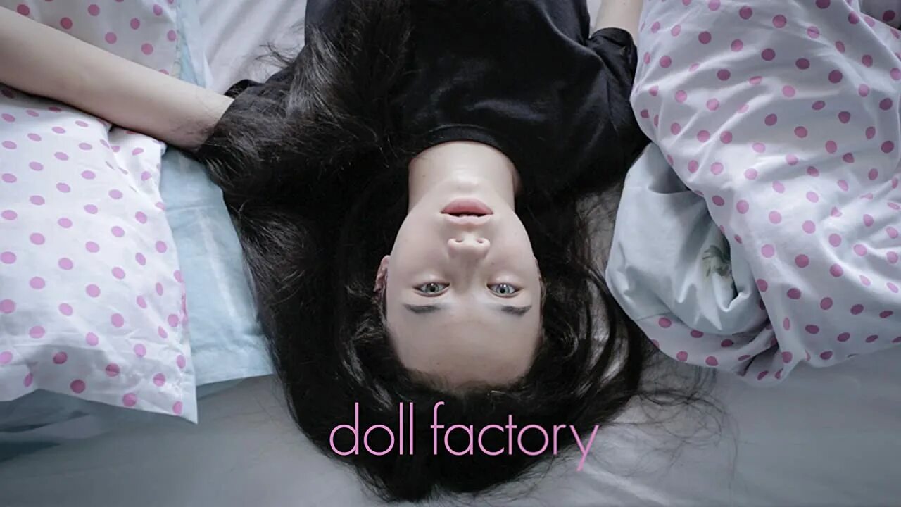 Книга the doll. Завод кукол. The doll factory. Страшные детские игрушки. Кукла фильм 2021 актеры.