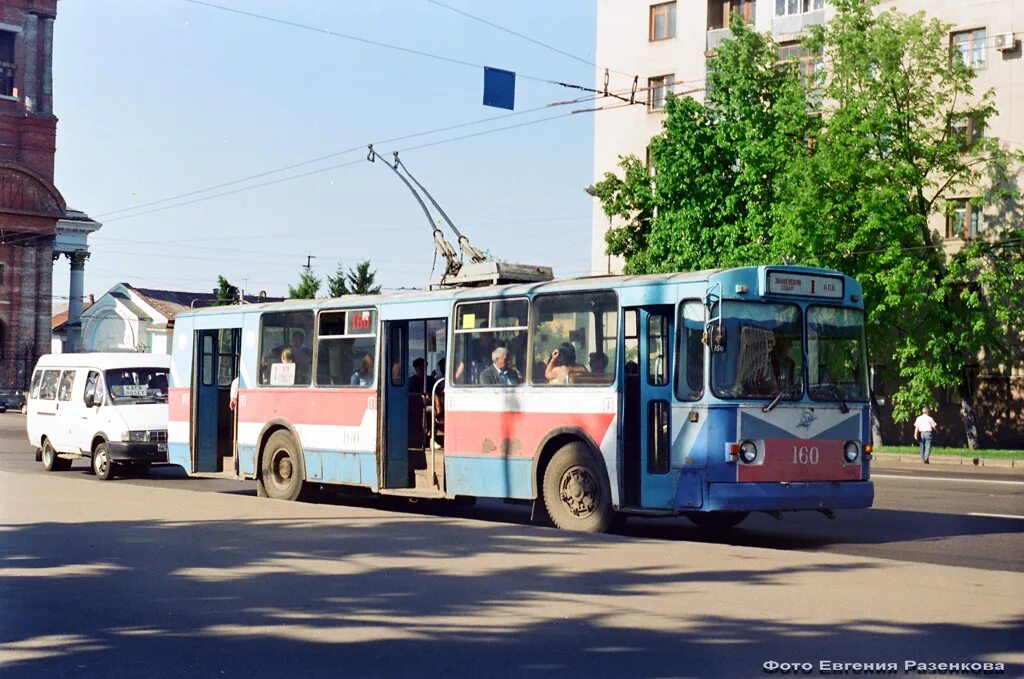 Троллейбус Курск. Троллейбус ЗИУ Курск. Курск троллейбус 302. Курск троллейбус 11.