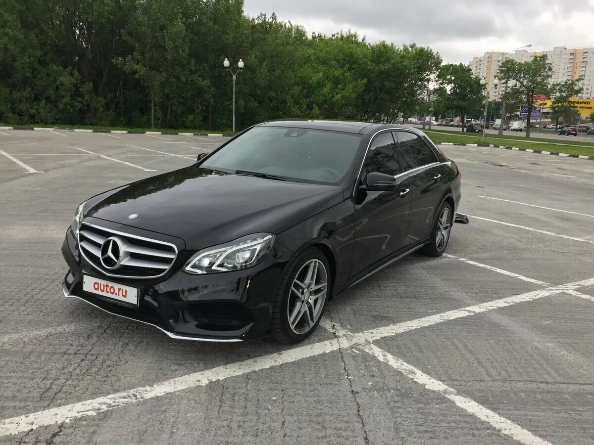 Мерседес w212 москва. Mercedes Benz e class w212 черный. Mercedes e 212 черный. Черный Мерседес е 212 Рестайлинг. Mercedes Benz e class w212 2015.