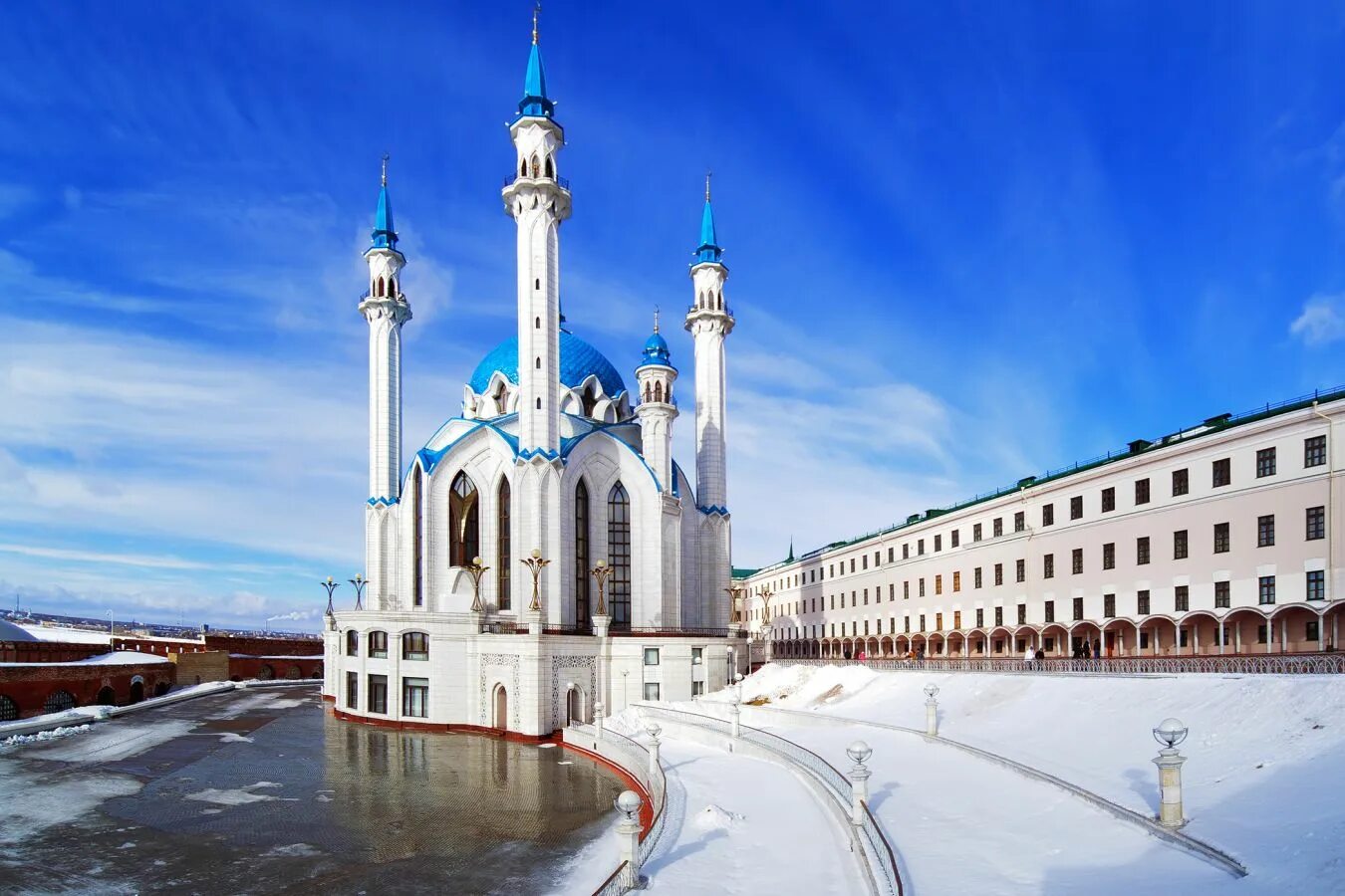 Новогодняя казань: главная елка, новогодняя иллюминация, ледяной городок