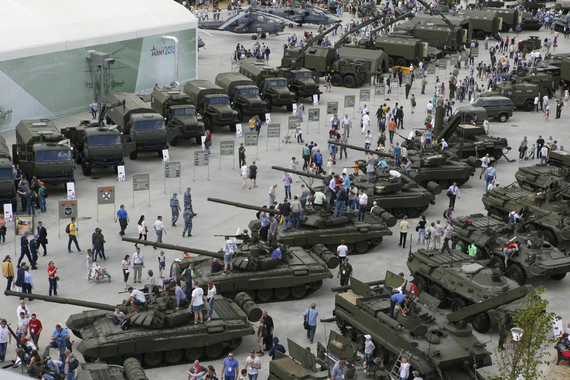 Современная Российская Военная техника. Выставка военной техники России. Военная промышленность. Военная техника армии России. Сборка военной техники