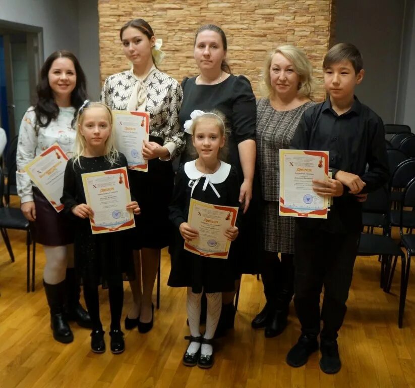 Конкурс юных исполнителей. X городской конкурс юных композиторов - учащихся дши 2025. что такое муниципальный конкурс в школе.