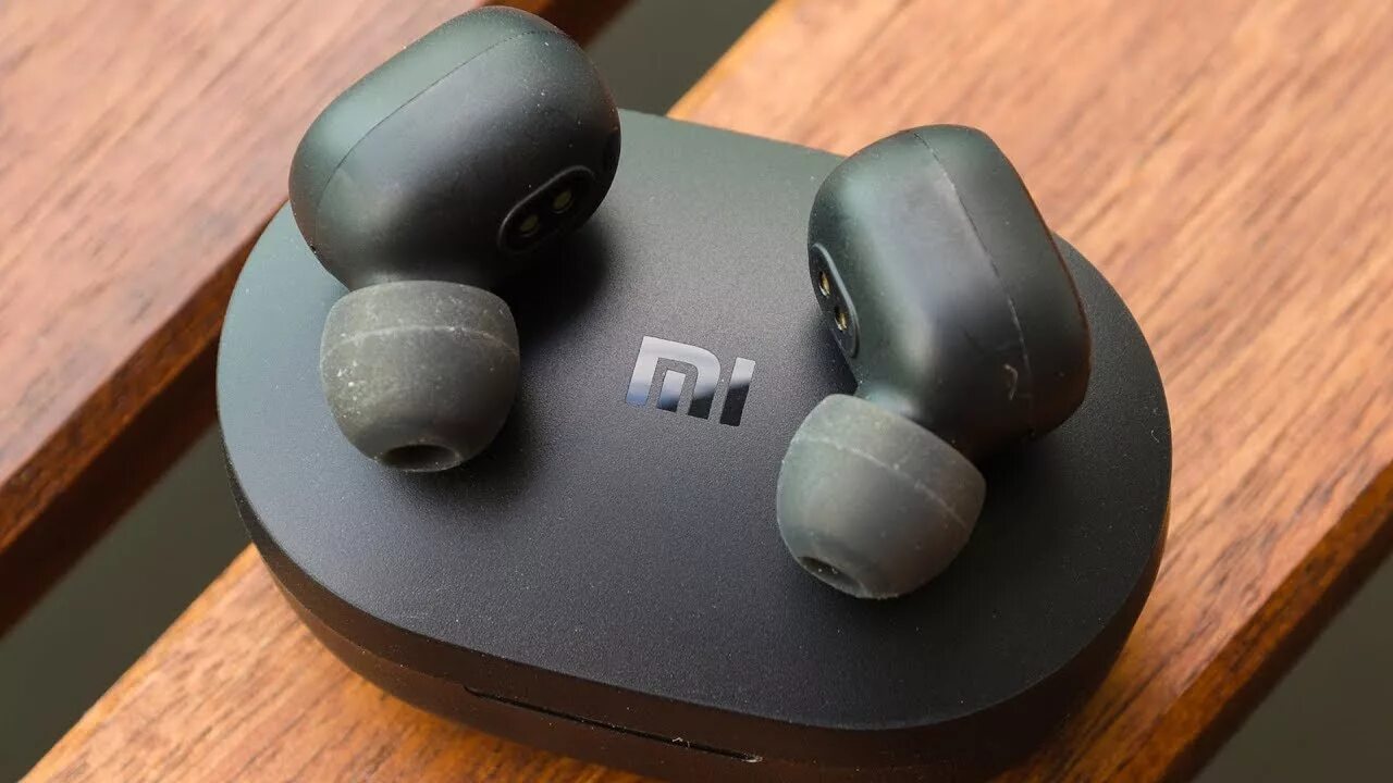 Mi basic 2 один наушник работает. Наушники xiaomi mi true wireless earbuds. xiaomi mi airdots. беспроводные наушники xiaomi airdots 2. наушники ксиаоми earbuds basic.