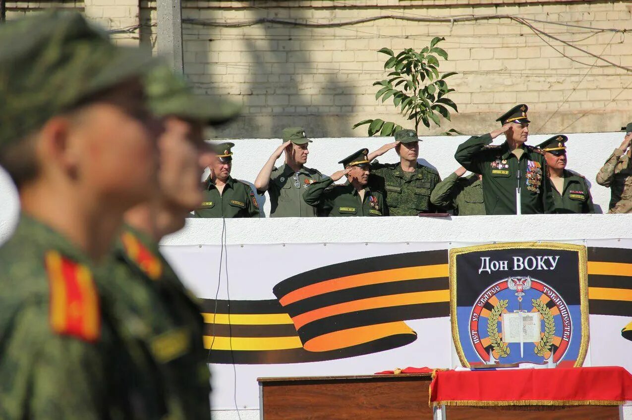 Донецком высшем общевойсковом командном училище. Донецкое высшее общевойсковое командное училище. Высшее военное командное училище донецк. Донецком высшем общевойсковом командном училище. Донецкое высшее общевойсковое командное училище.