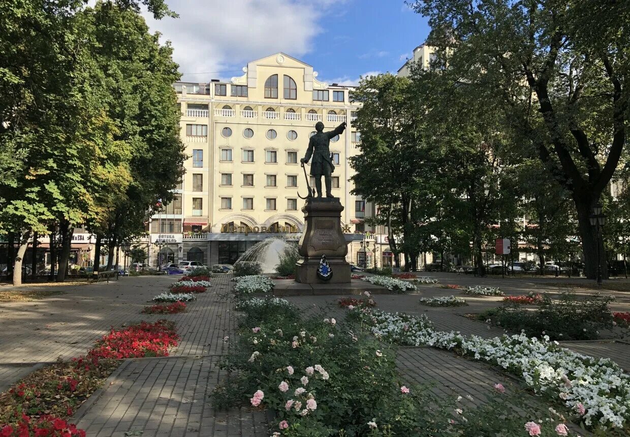 Воронеж в мае фото. Фонтан в петровском сквере воронеж. Фонтан в петровском сквере воронеж. Воронеж в мае фото. Весенний воронеж.