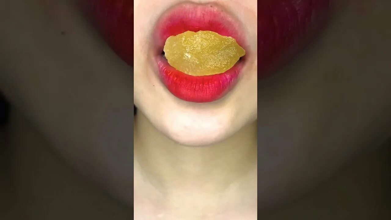 Асмр еда. Asmr персики. Асмр еда. Звуки еды асмр. Лиса и пельмени.