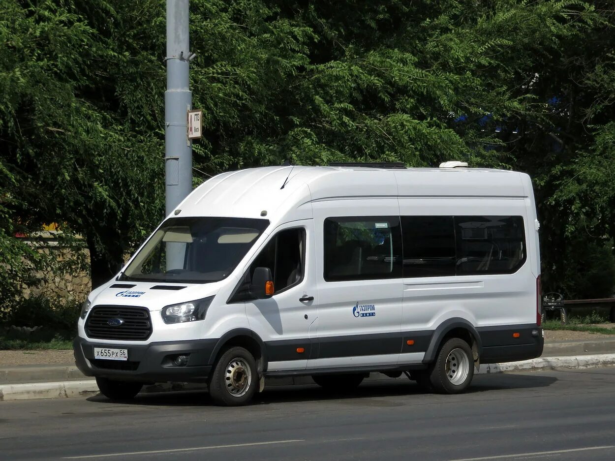 Ford Transit а672вк797. Серебристый Форд автобус. Форд 19 автобус. B1021 Форд Транзит.